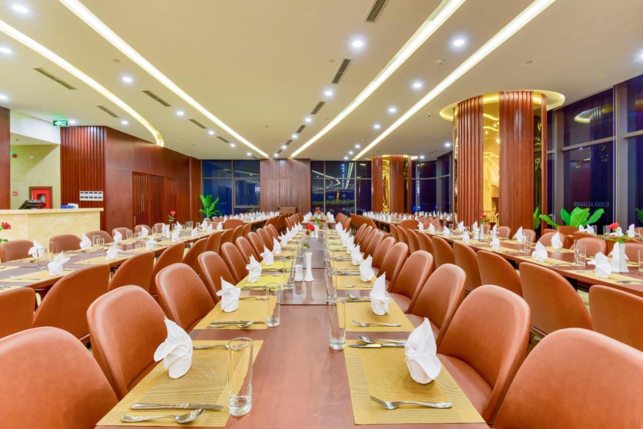 Regalia Gold Hotel Nha Trang Exterior photo The restaurant
