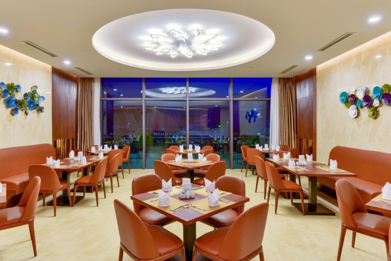 Regalia Gold Hotel Nha Trang Exterior photo The restaurant