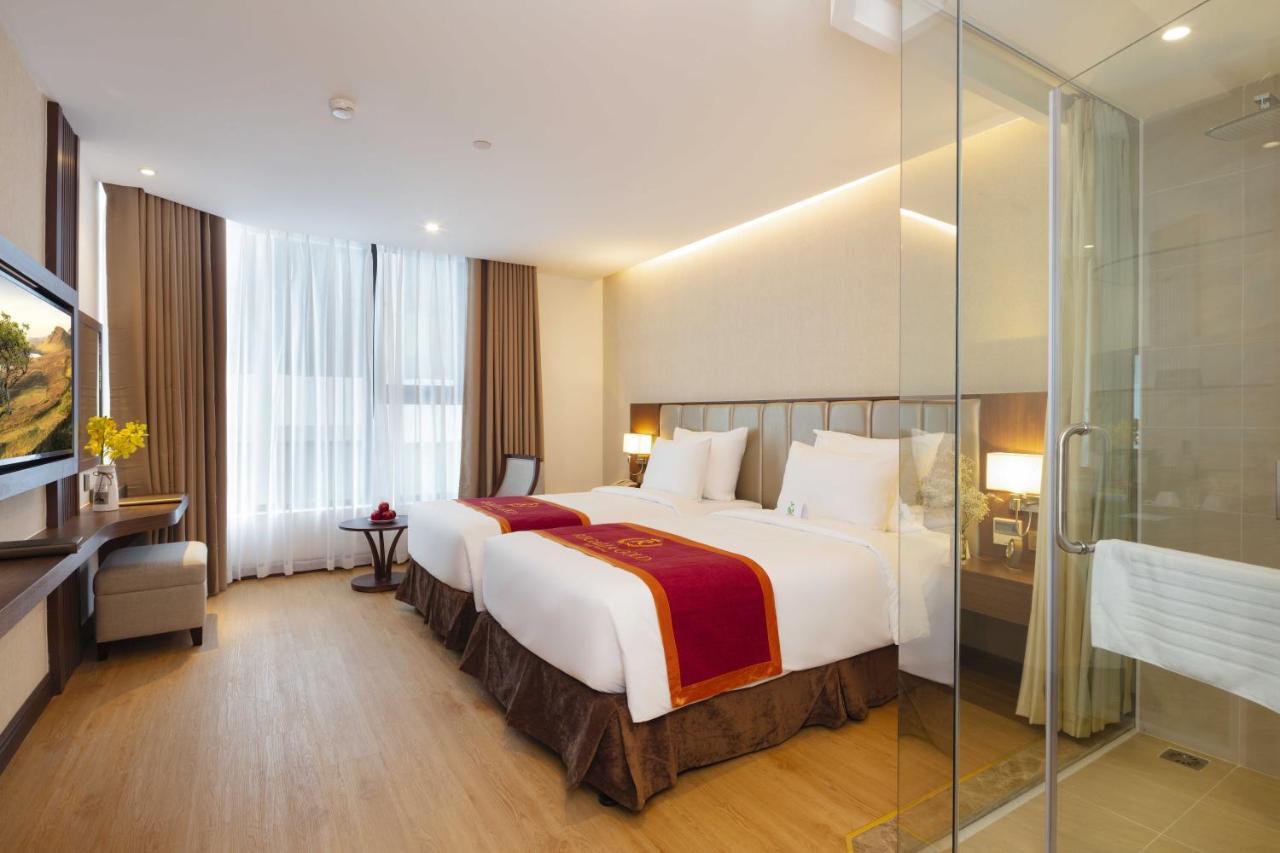 Regalia Gold Hotel Nha Trang Exterior photo