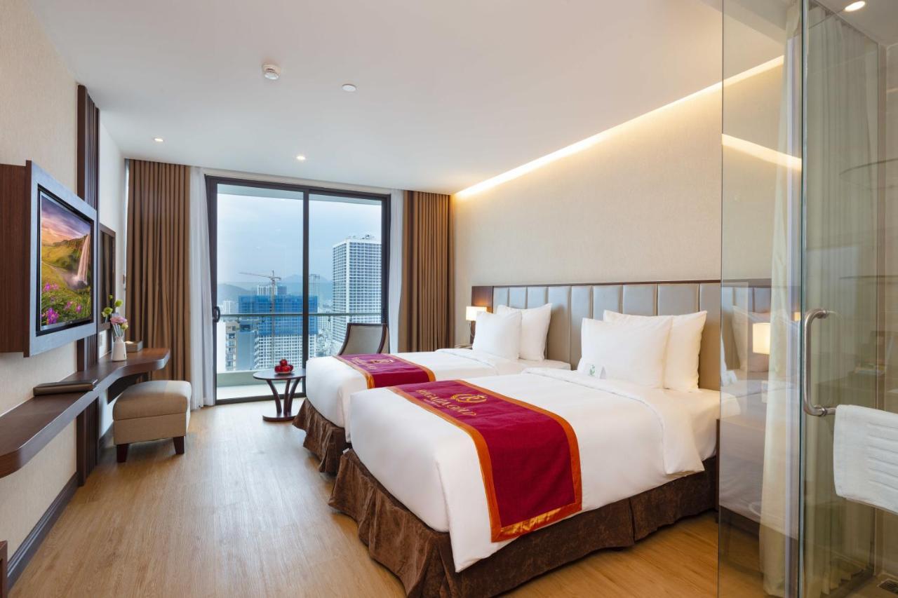 Regalia Gold Hotel Nha Trang Exterior photo